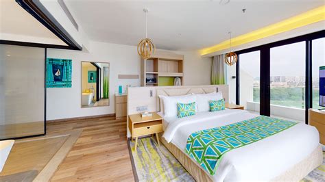 Lime Resort Manila, Manila: Hotel Reviews, Rooms & Prices.